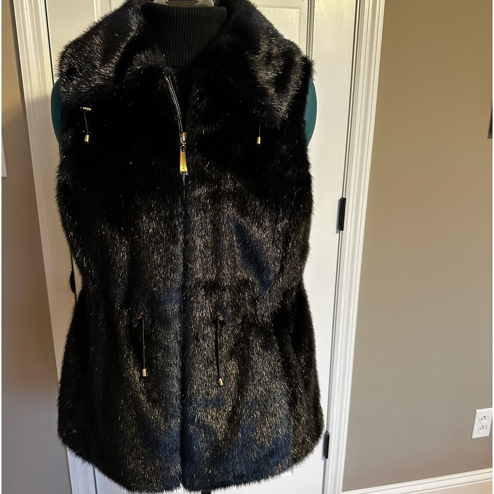 Ellen Tracy Faux Fur Vest
